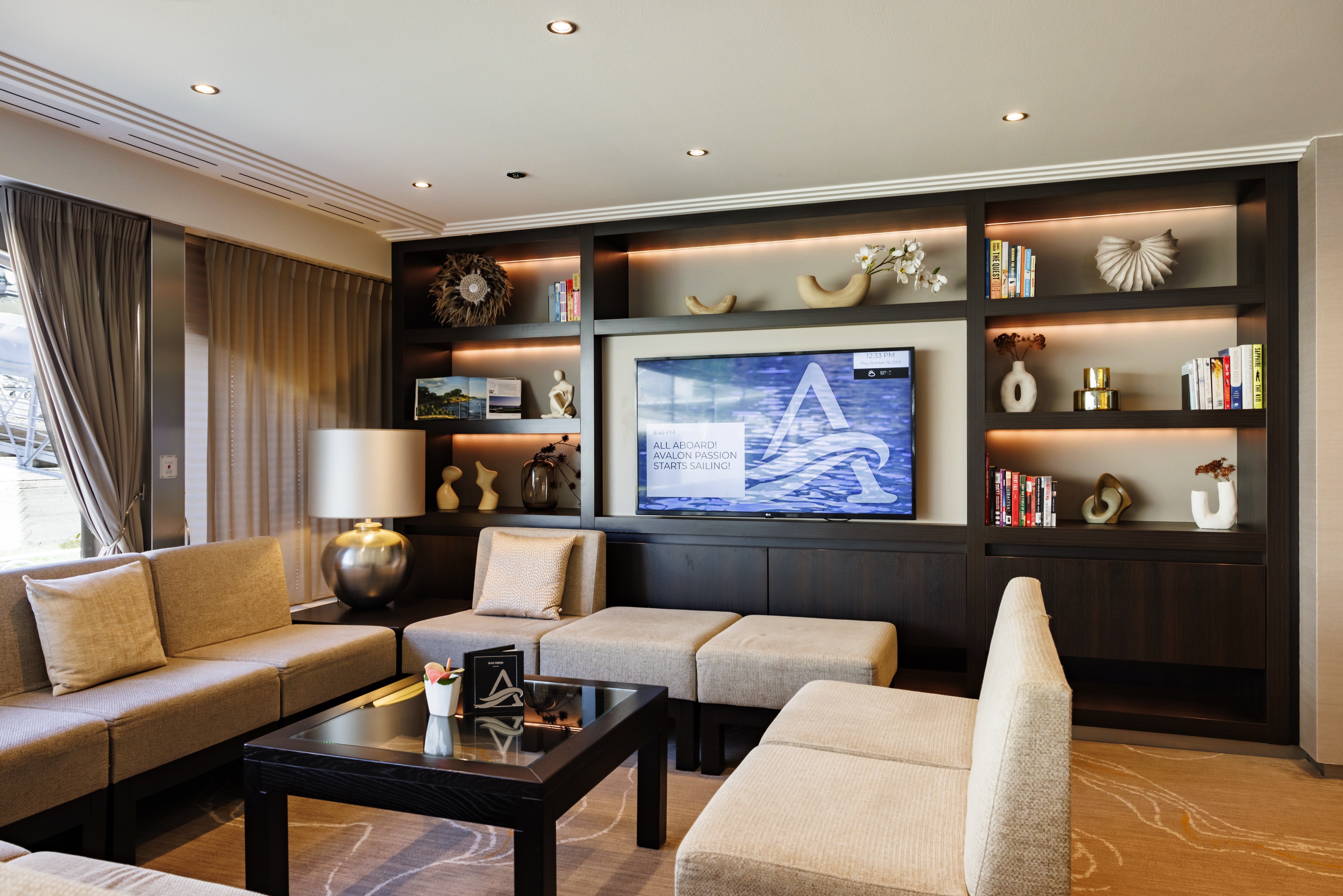 Avalon Passion - Panorama Lounge & Bar